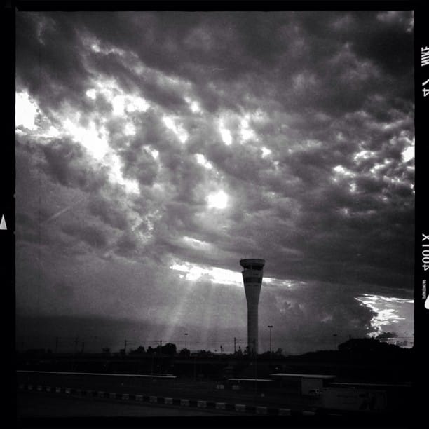 stuck at gate 39 bne....