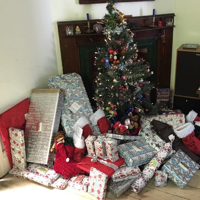 let the Christmas paper apocalypse...